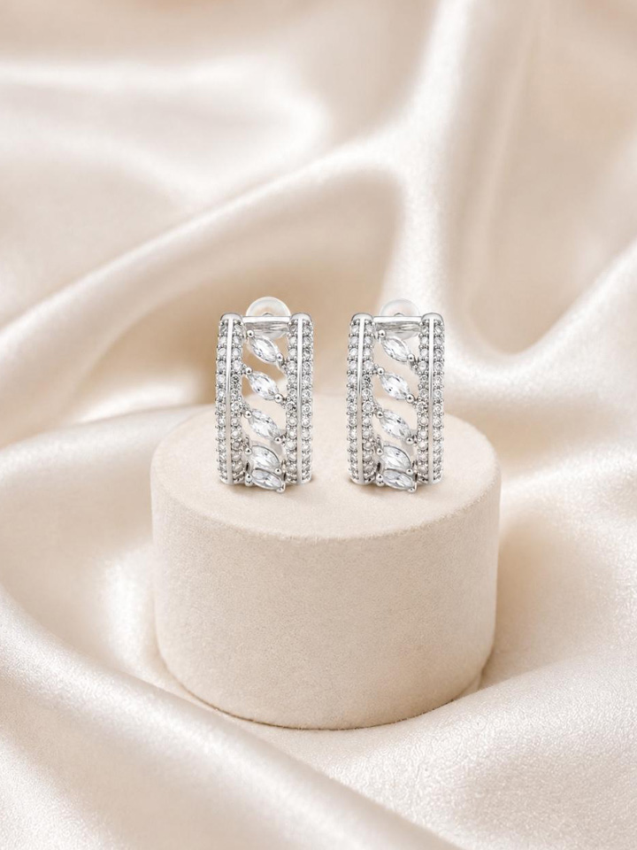 Silver-Crystal-Geometric-St